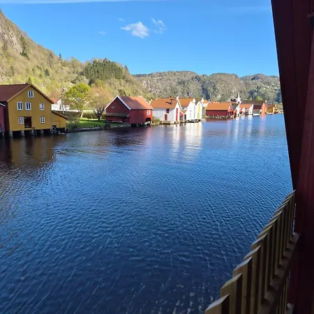 Elvehavn - I Sjobod - Feda *